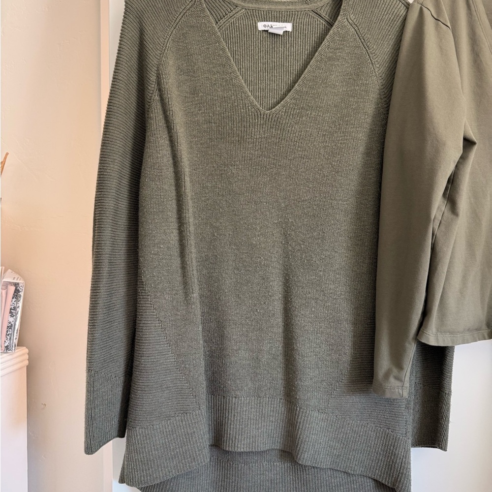 Two Athleta Olive Green V-Neck Tops - Knit Sweater & Long Sleeve Essential Tee L - Picture 2 of 9